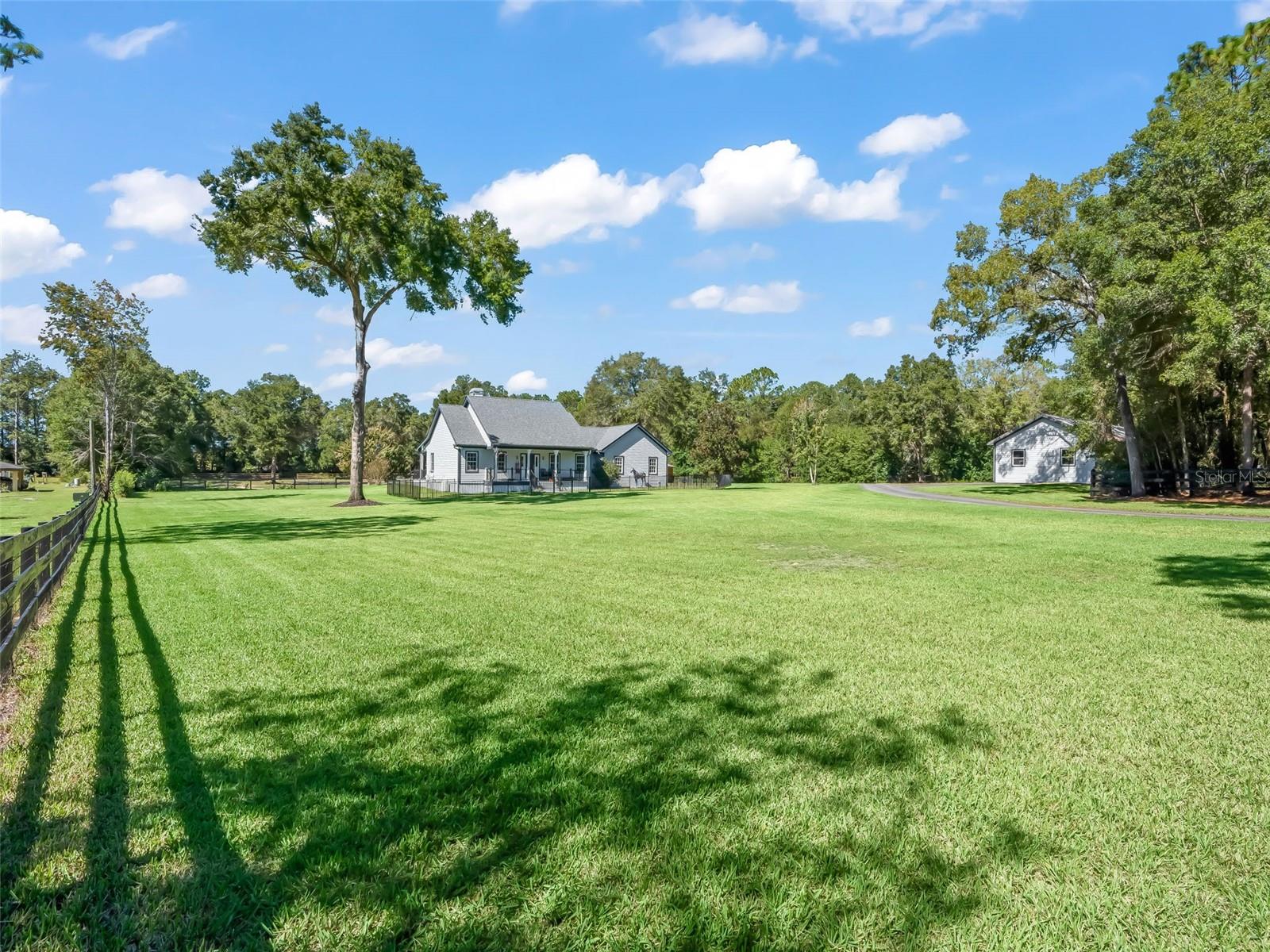 Image 4 of 56 For 10571 8th Lane