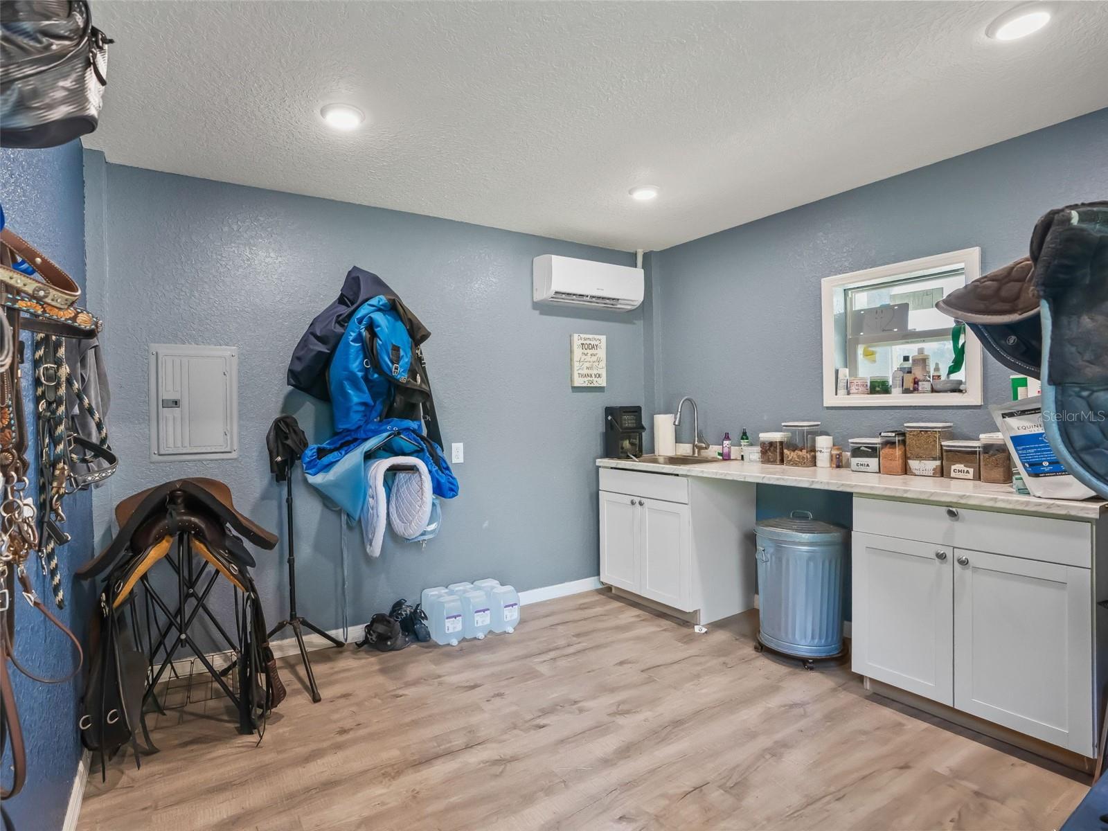 Image 44 of 56 For 10571 8th Lane