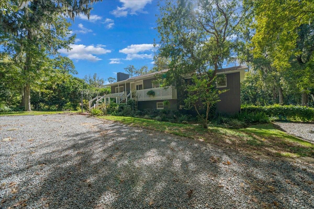 Image 3 of 84 For 430 43rd Place