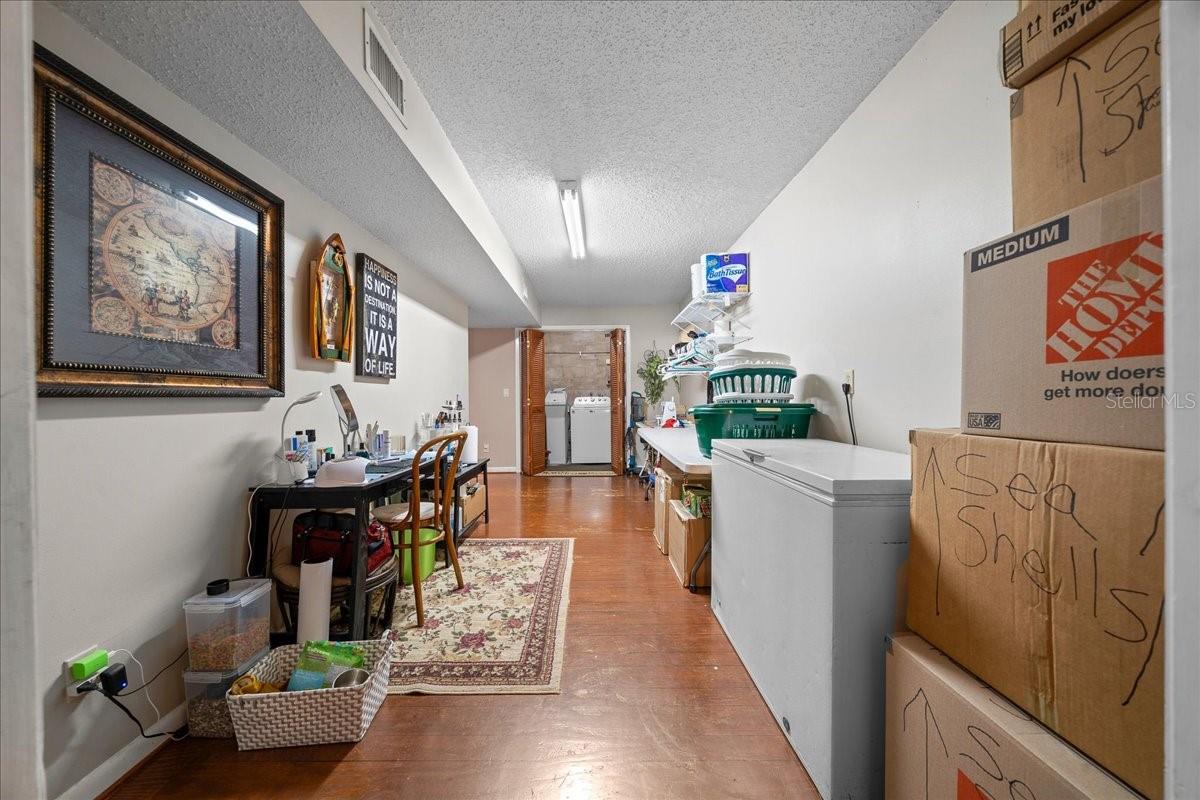 Image 34 of 84 For 430 43rd Place