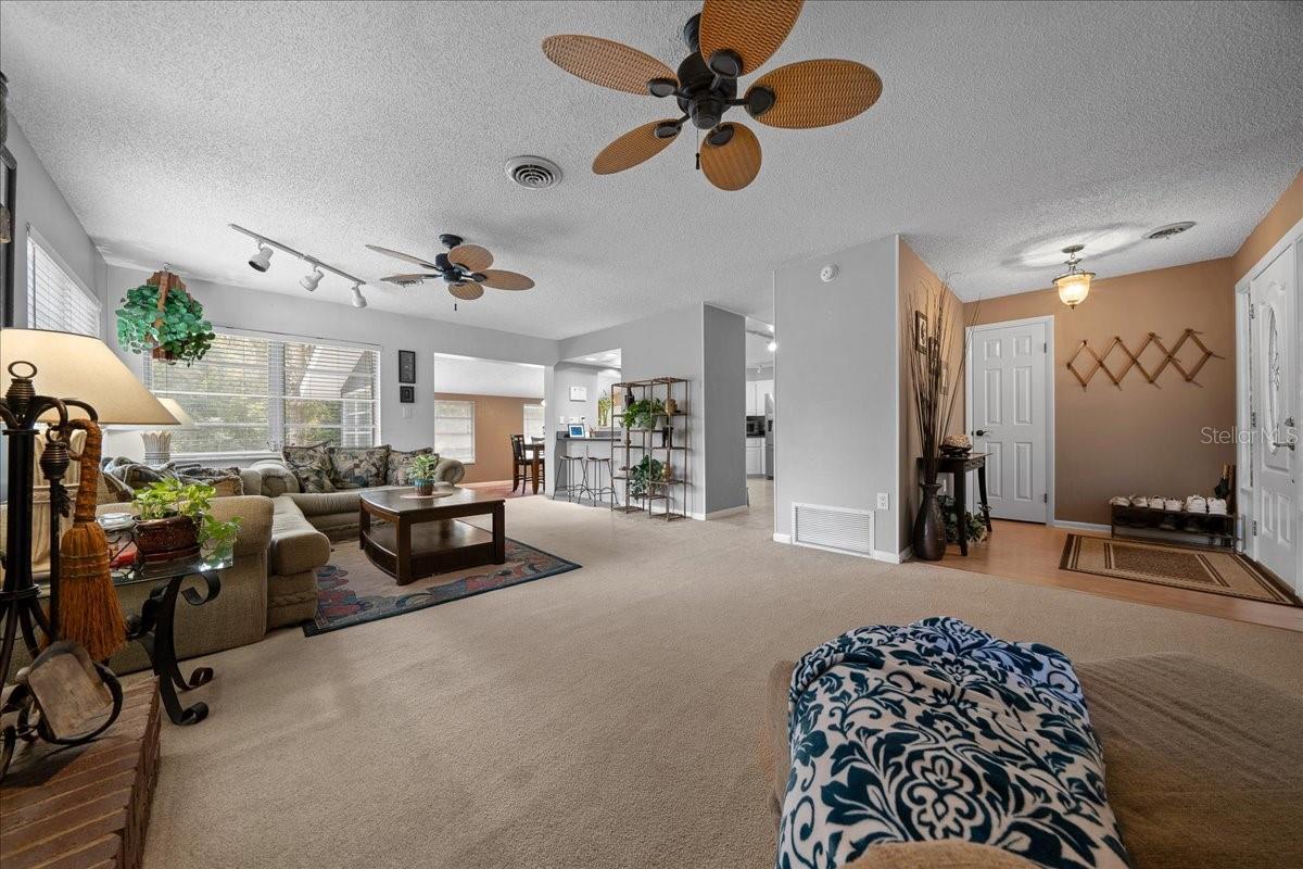 Image 44 of 84 For 430 43rd Place