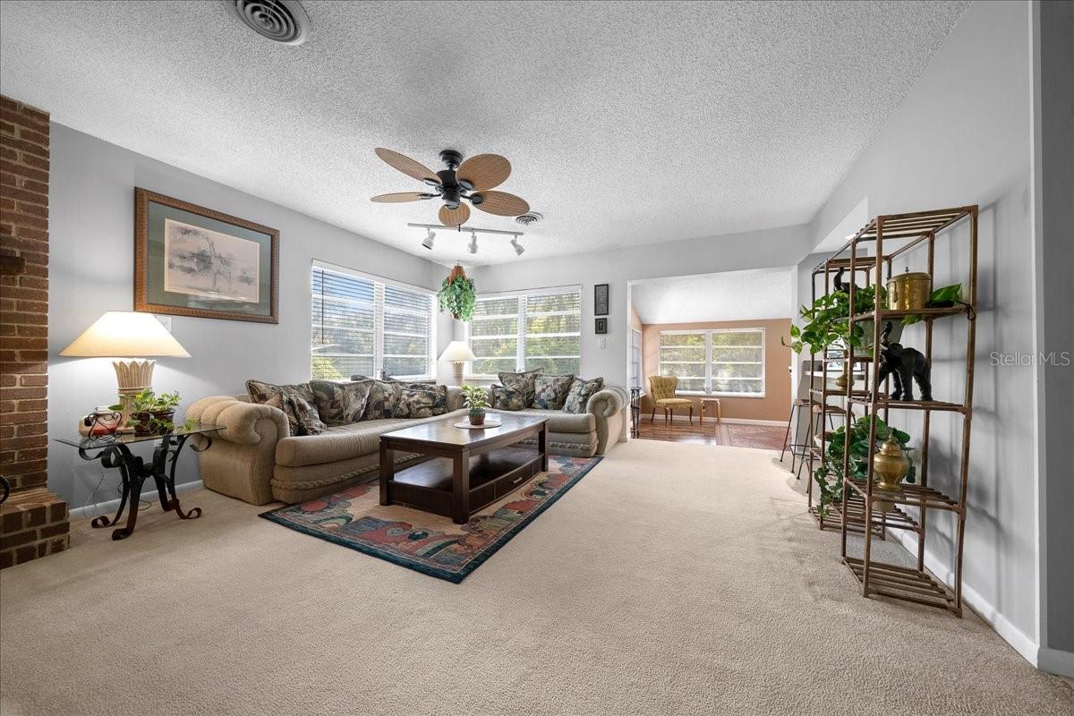 Image 45 of 84 For 430 43rd Place