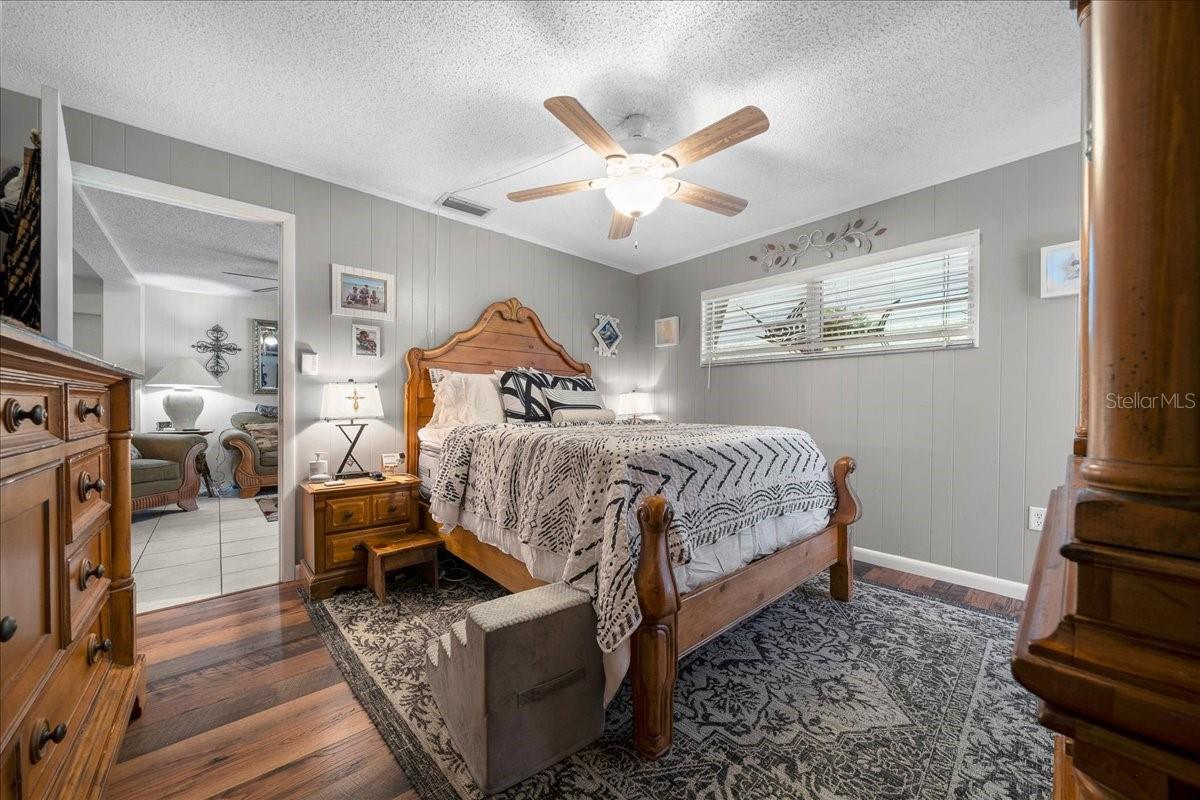 Image 50 of 84 For 430 43rd Place