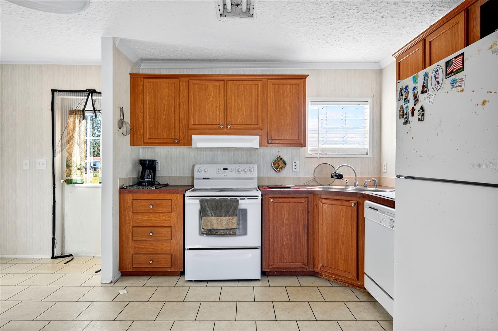 Image 12 of 39 For 12825 115th Avenue