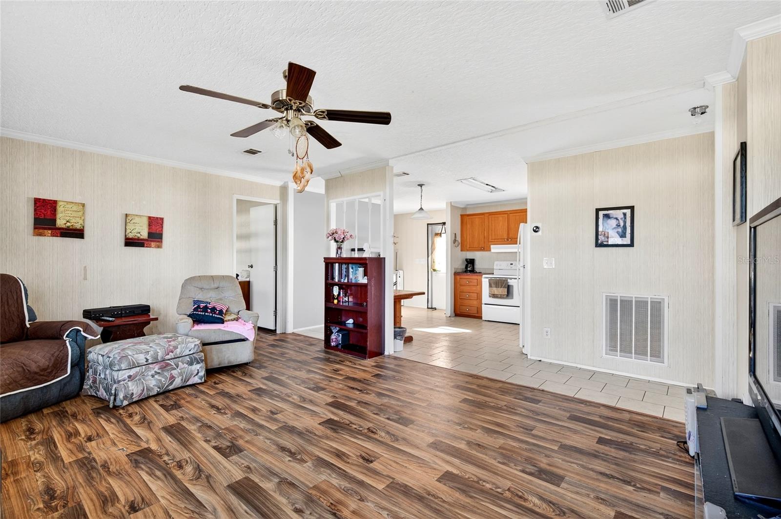 Image 16 of 39 For 12825 115th Avenue