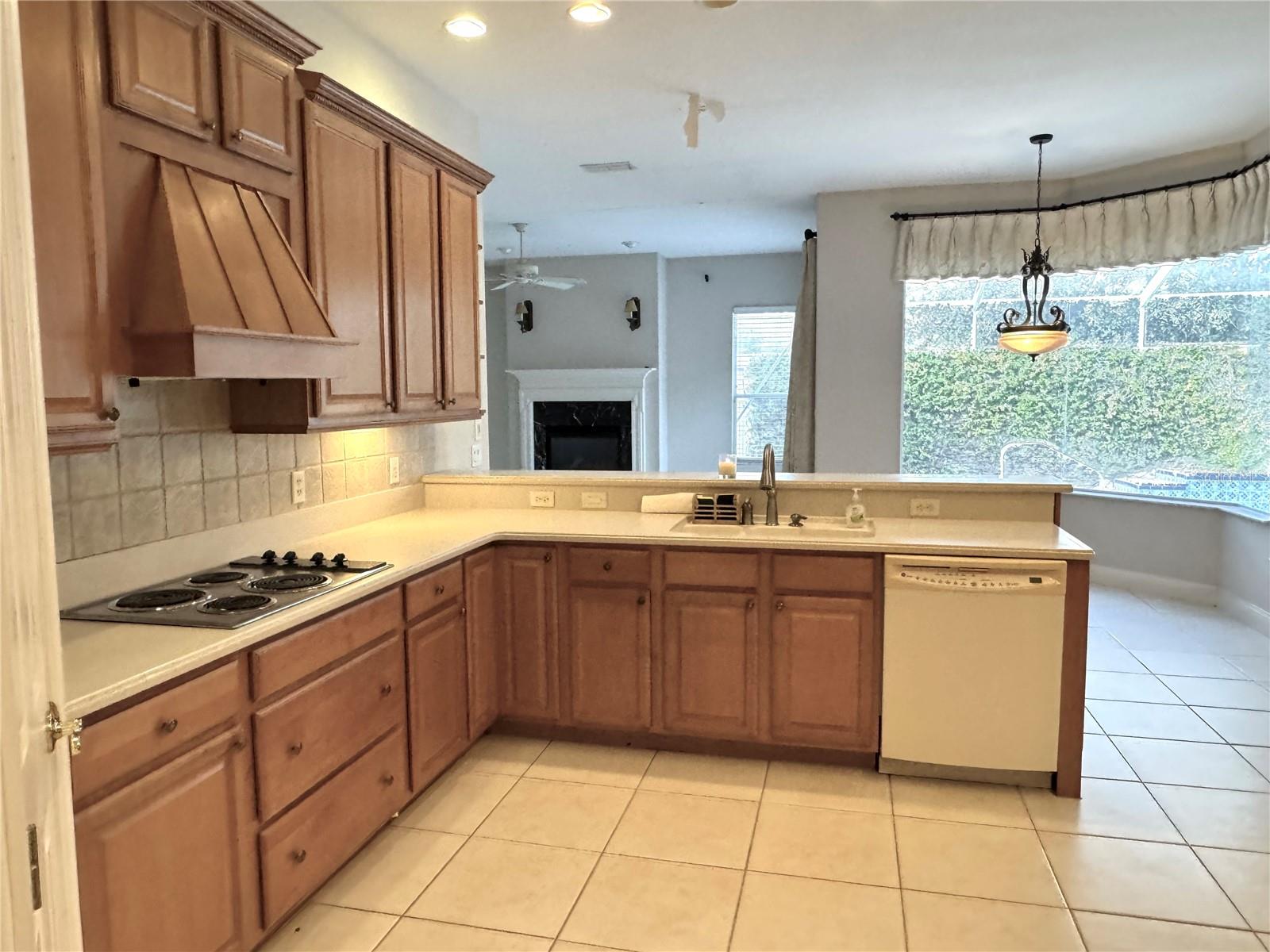 Image 3 of 20 For 4739 Angus Drive