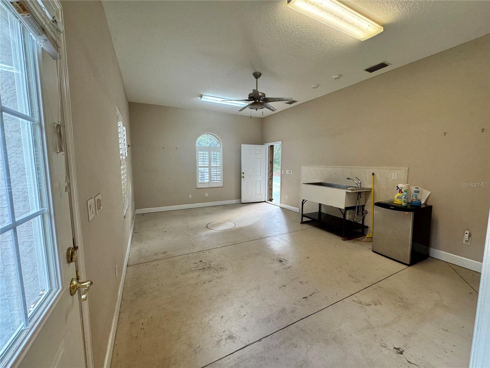 Image 31 of 38 For 4739 Angus Drive