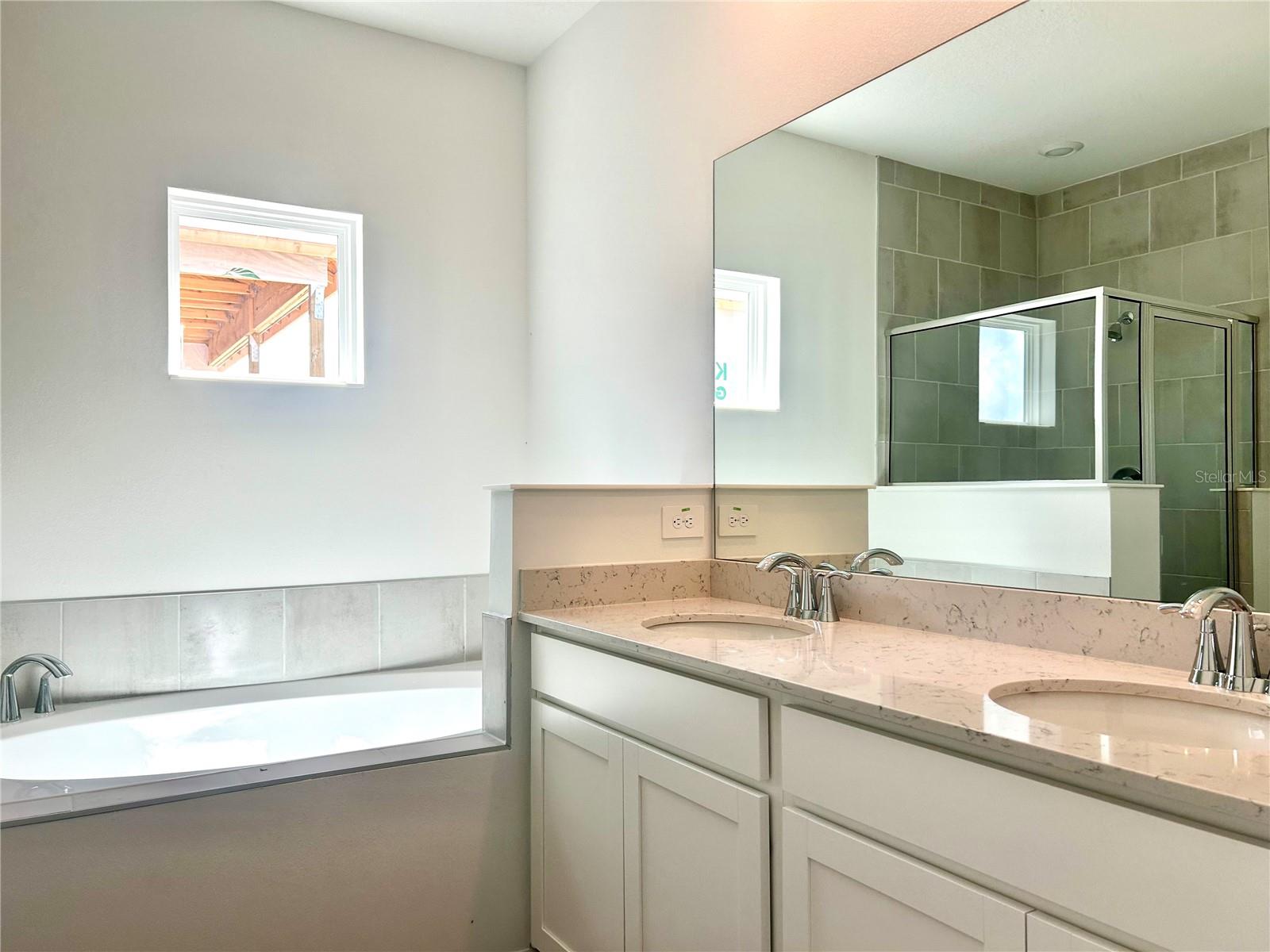 Image 19 of 25 For 4693 83 Loop