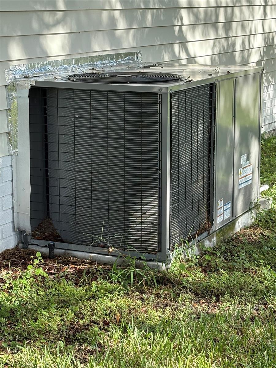 Image 15 of 16 For 1222 Zapata Place