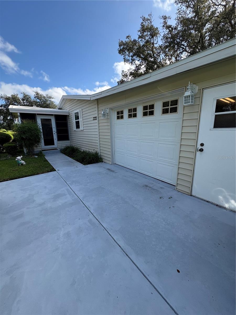 Image 2 of 16 For 1222 Zapata Place