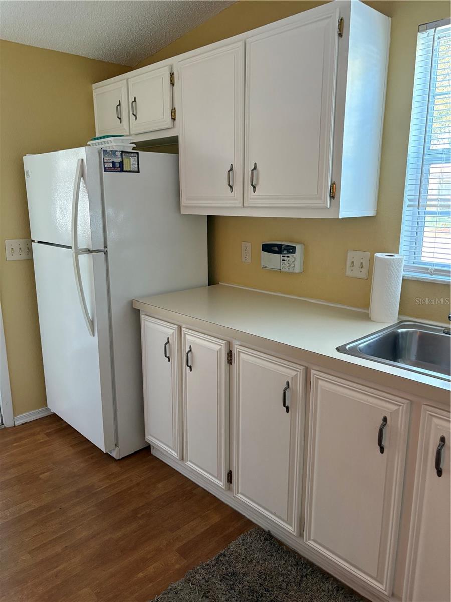 Image 4 of 16 For 1222 Zapata Place