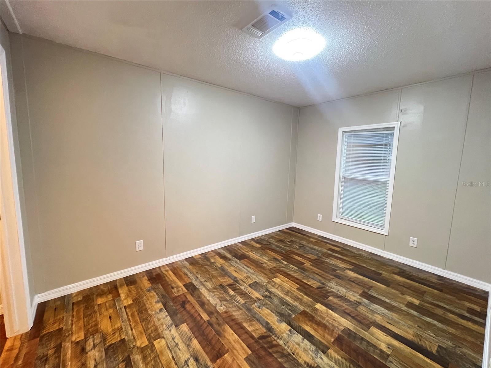 Image 23 of 33 For 10 69th Avenue