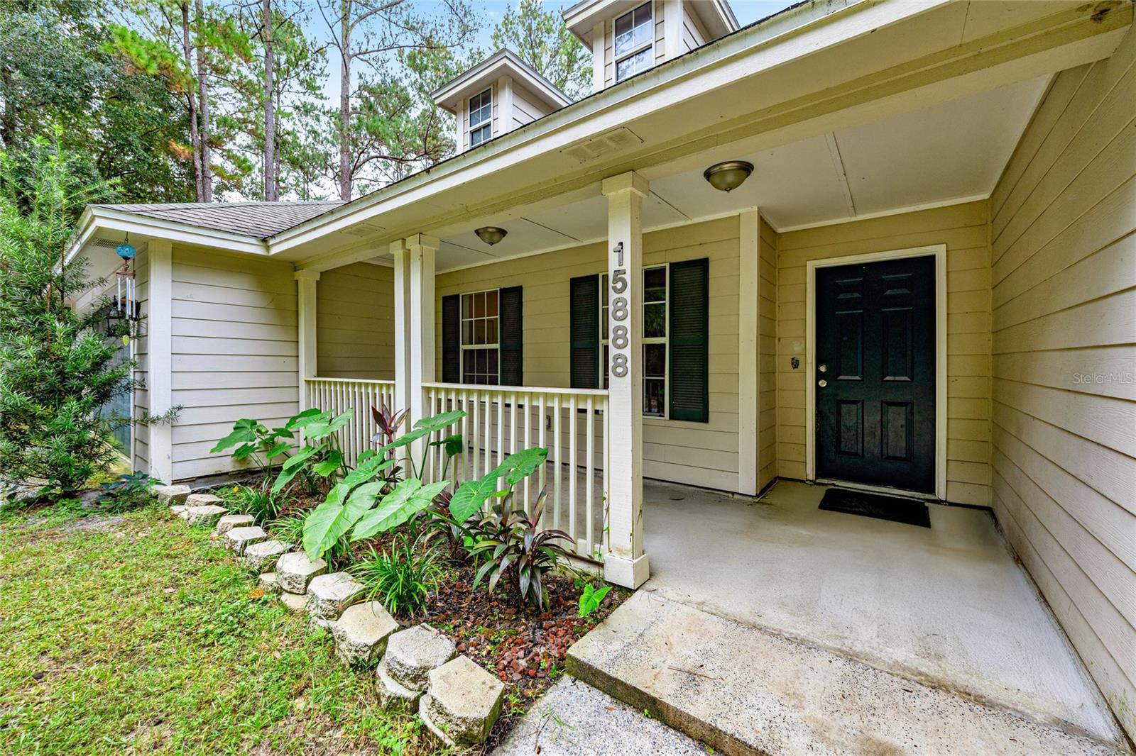 Image 10 of 33 For 15888 152nd Avenue