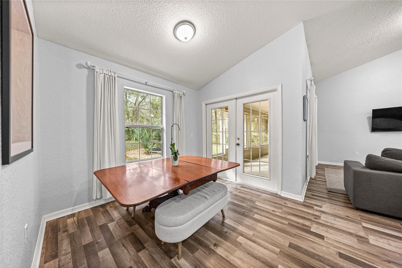 Image 16 of 33 For 15888 152nd Avenue