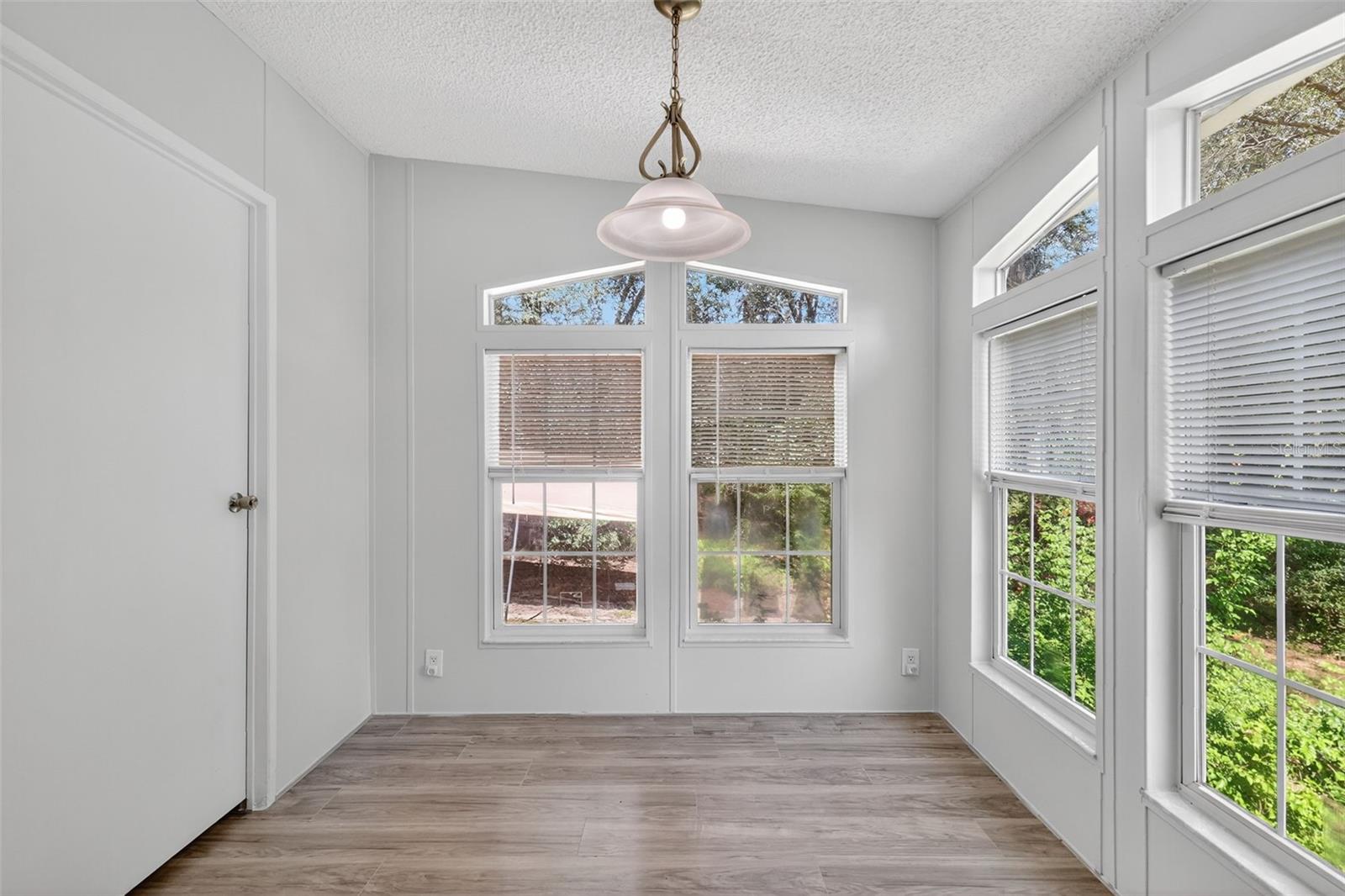 Image 11 of 33 For 5841 164th Avenue