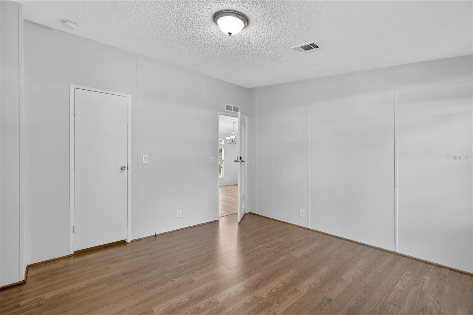 Image 13 of 33 For 5841 164th Avenue