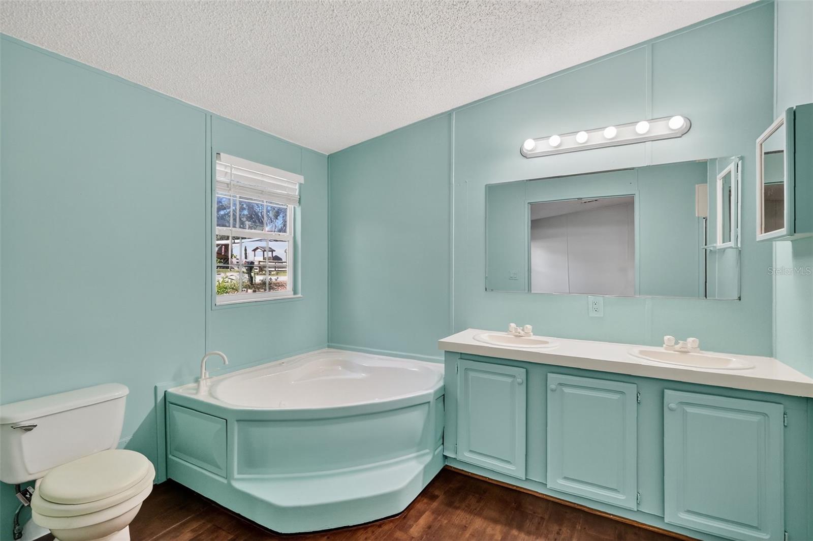 Image 16 of 33 For 5841 164th Avenue