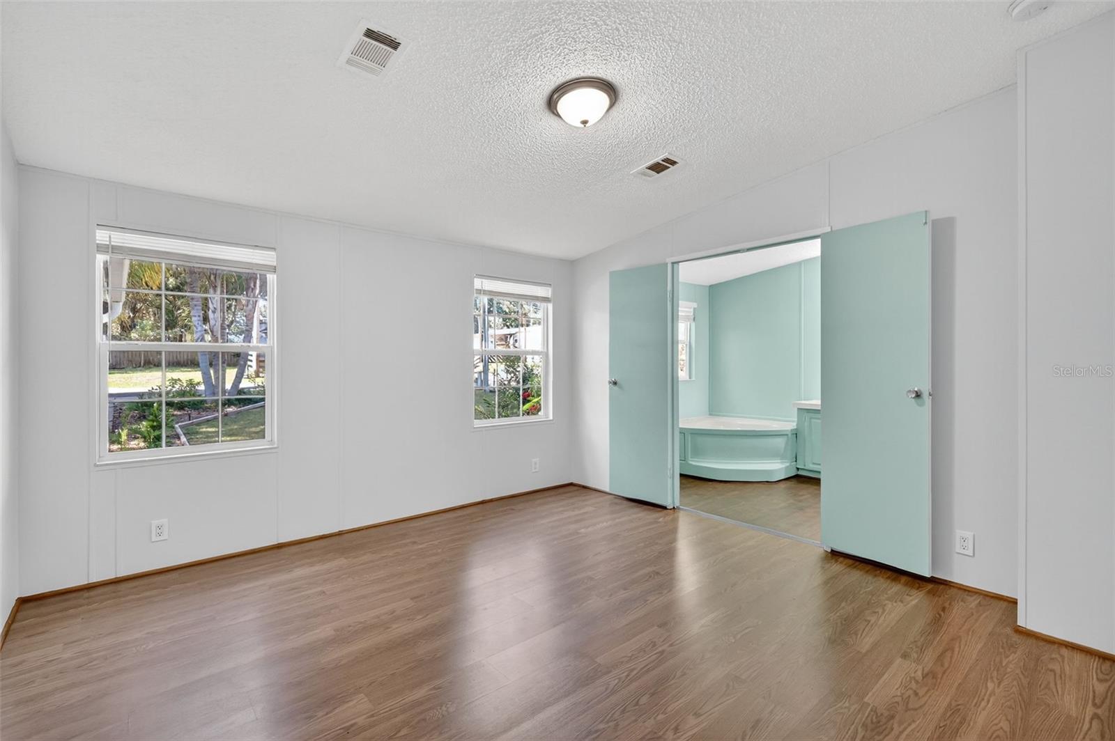 Image 17 of 33 For 5841 164th Avenue