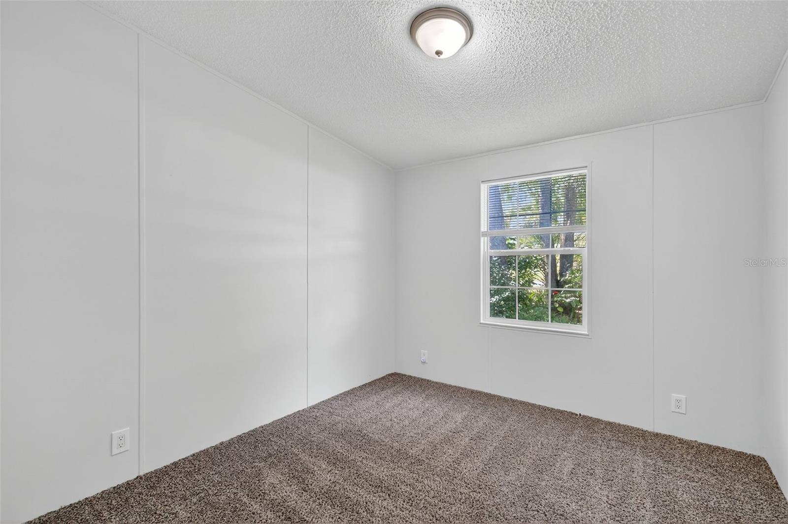 Image 19 of 33 For 5841 164th Avenue