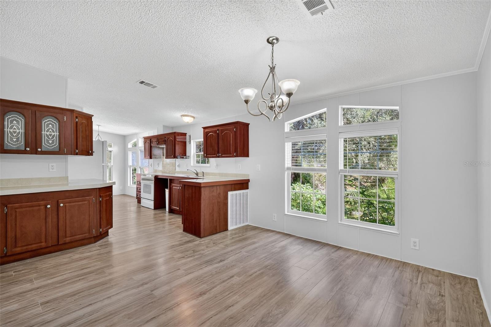 Image 7 of 33 For 5841 164th Avenue