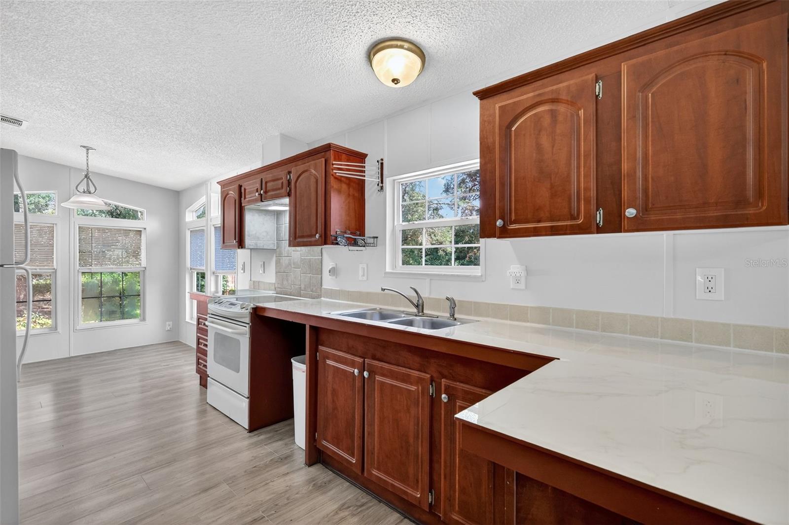 Image 9 of 33 For 5841 164th Avenue