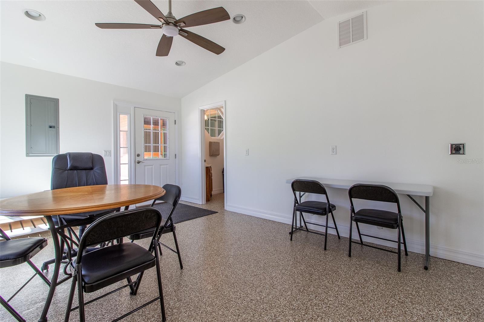 Image 25 of 86 For 20221 5th Place