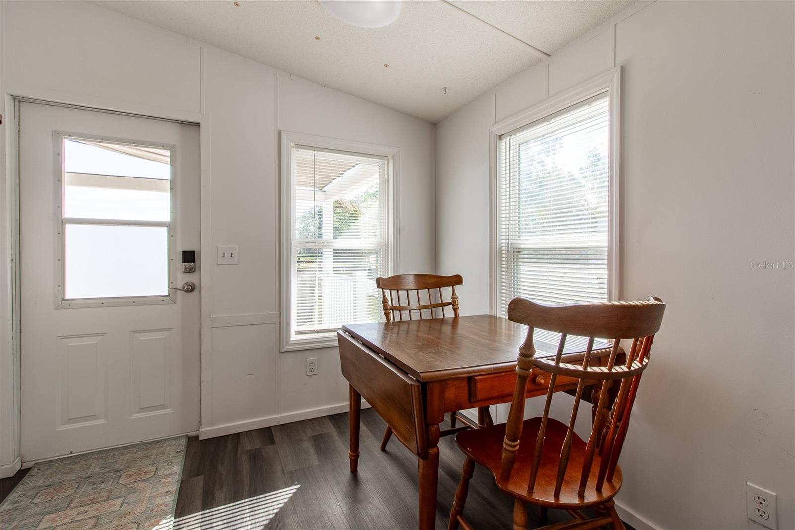 Image 61 of 86 For 20221 5th Place