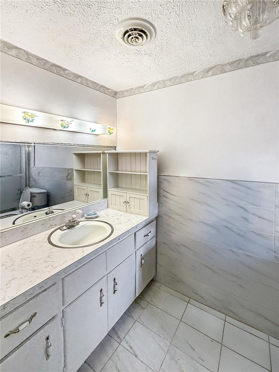 Image 15 of 40 For 1328 36th Street