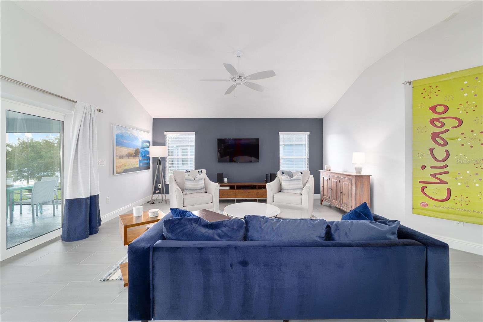 Image 10 of 64 For 3753 Coyne Loop