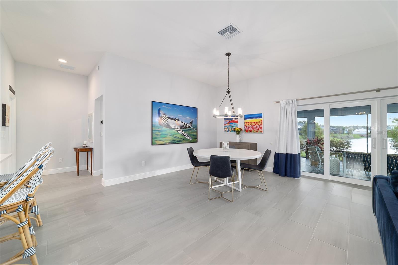 Image 18 of 64 For 3753 Coyne Loop