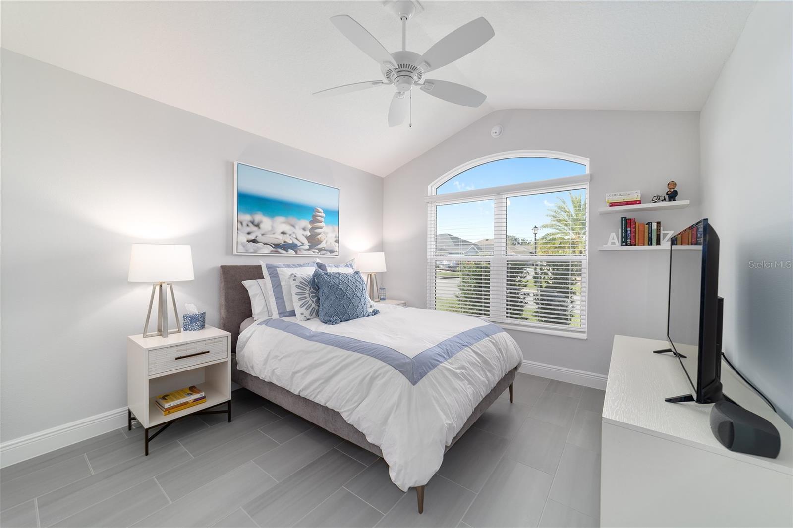 Image 38 of 64 For 3753 Coyne Loop