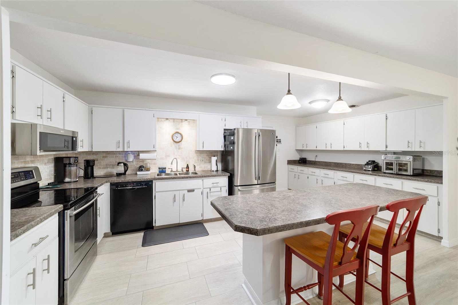 Image 13 of 34 For 8848 96th Lane B