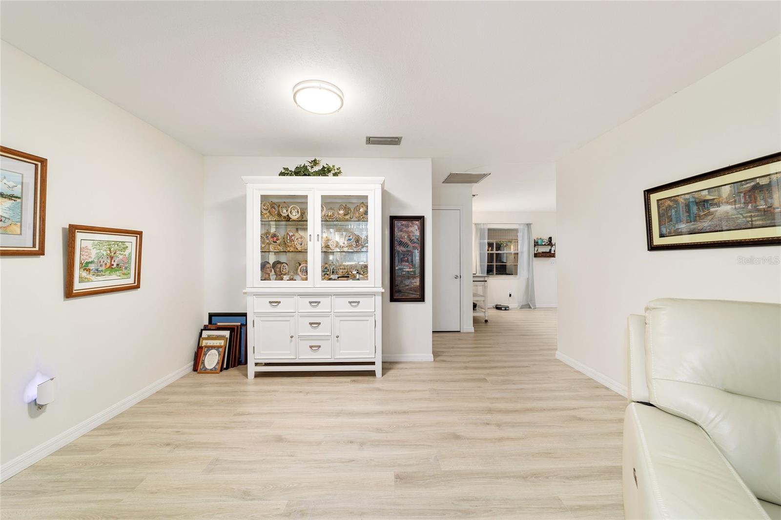 Image 7 of 34 For 8848 96th Lane B