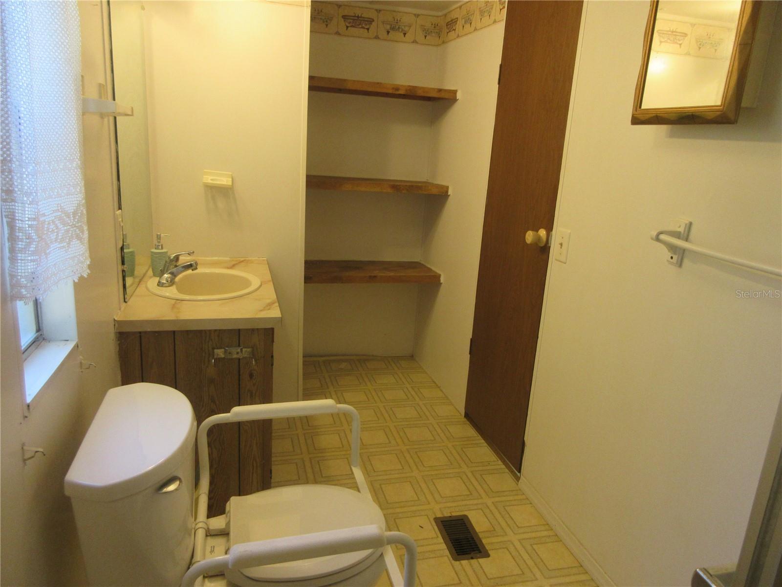 Image 54 of 87 For 11570 19th Street