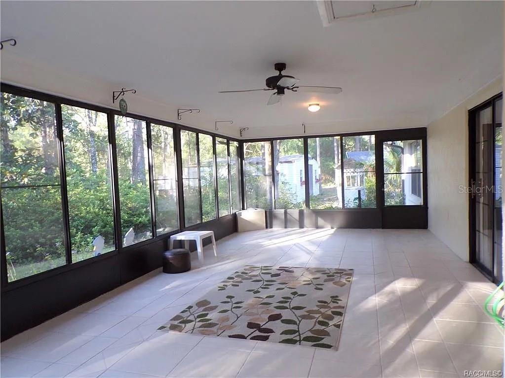 Image 14 of 21 For 20560 92nd Lane