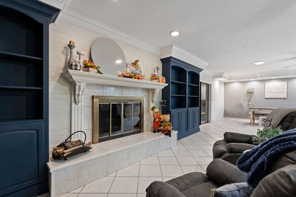 Image 4 of 21 For 20560 92nd Lane