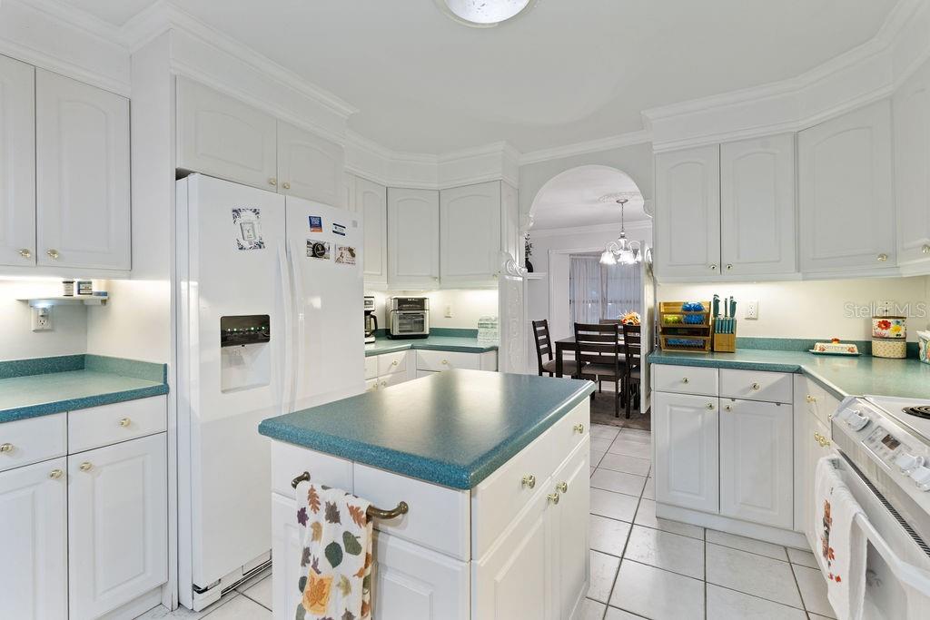 Image 8 of 21 For 20560 92nd Lane