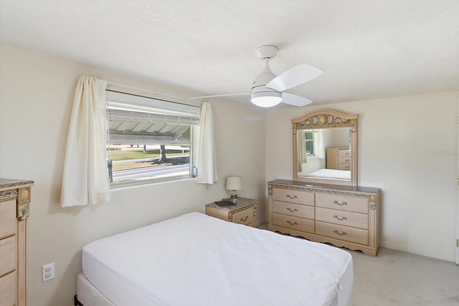 Image 22 of 35 For 11 Roosevelt Boulevard