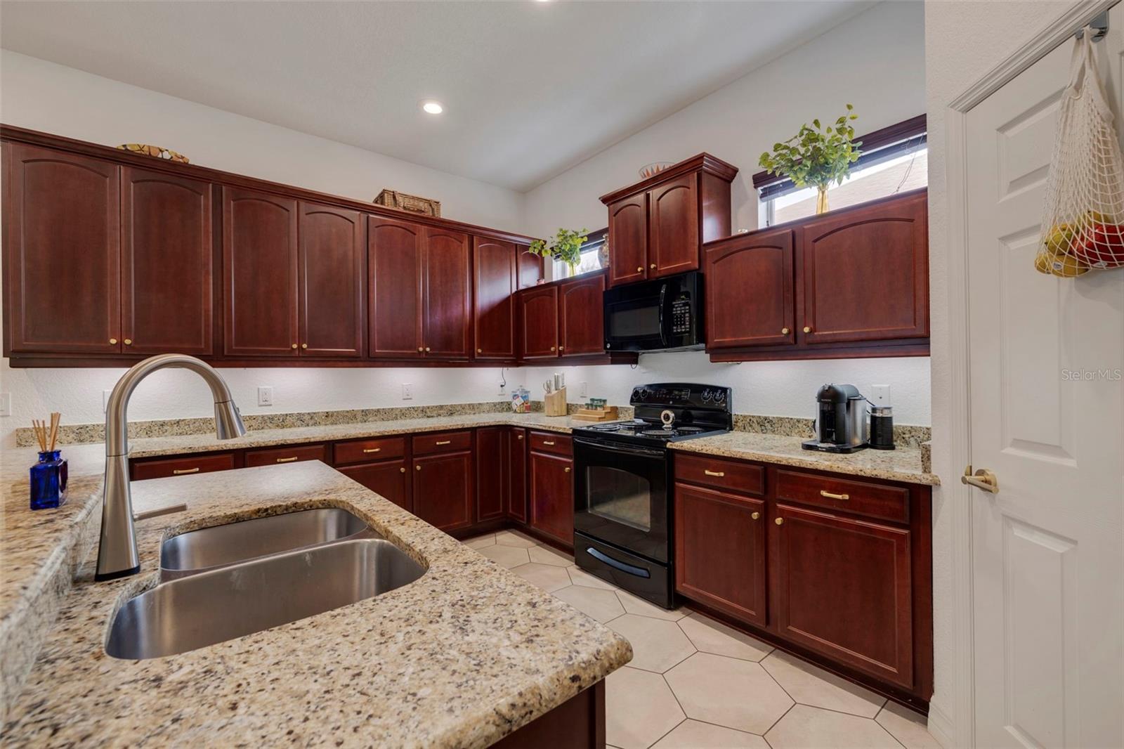 Image 24 of 41 For 205 Bengal Circle