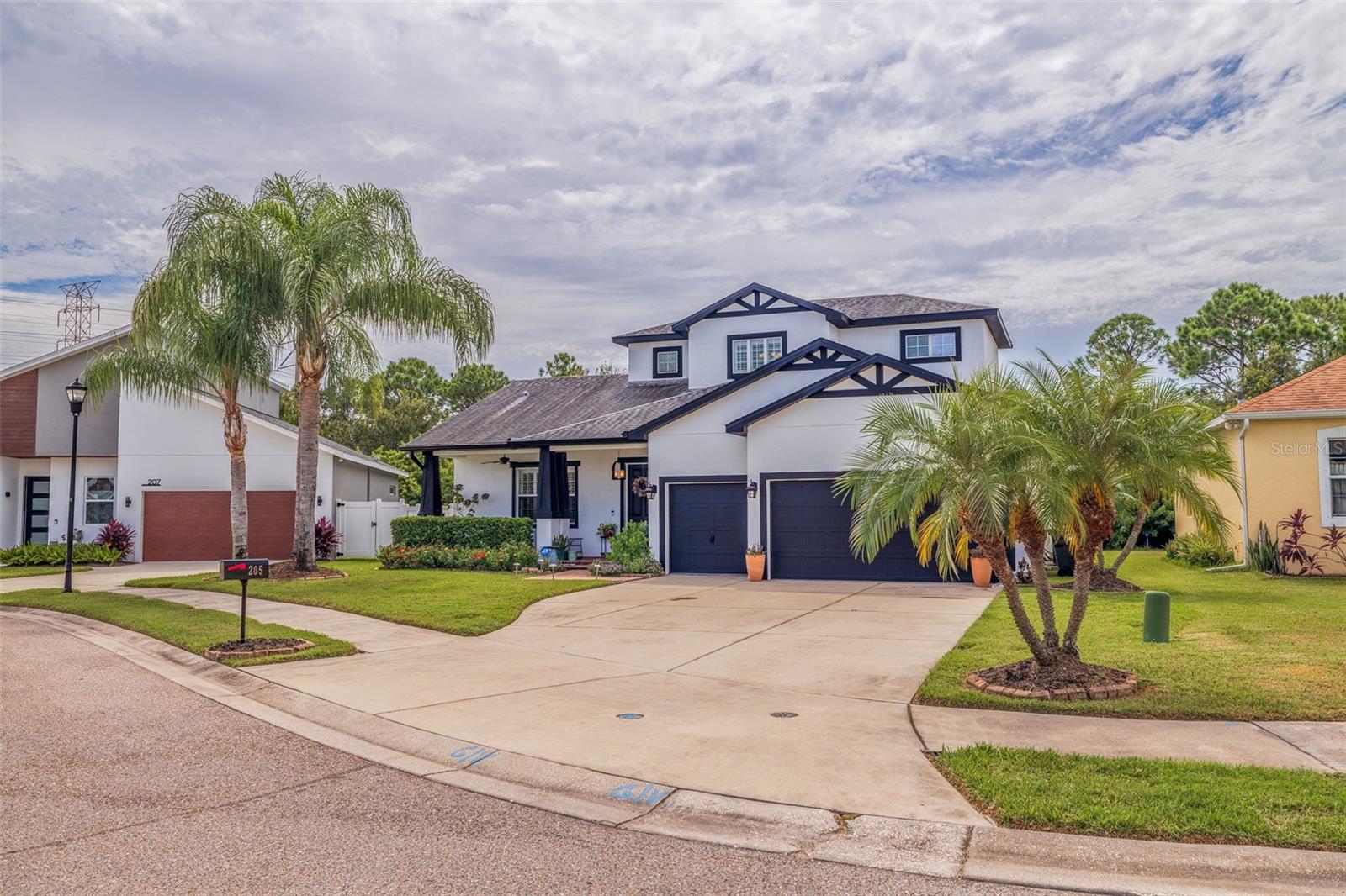 Image 3 of 41 For 205 Bengal Circle