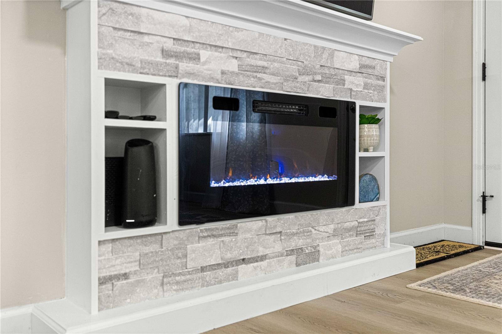 Image 18 of 53 For 1155 Bismark Street