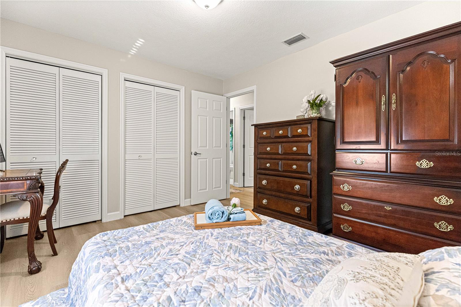 Image 23 of 53 For 1155 Bismark Street