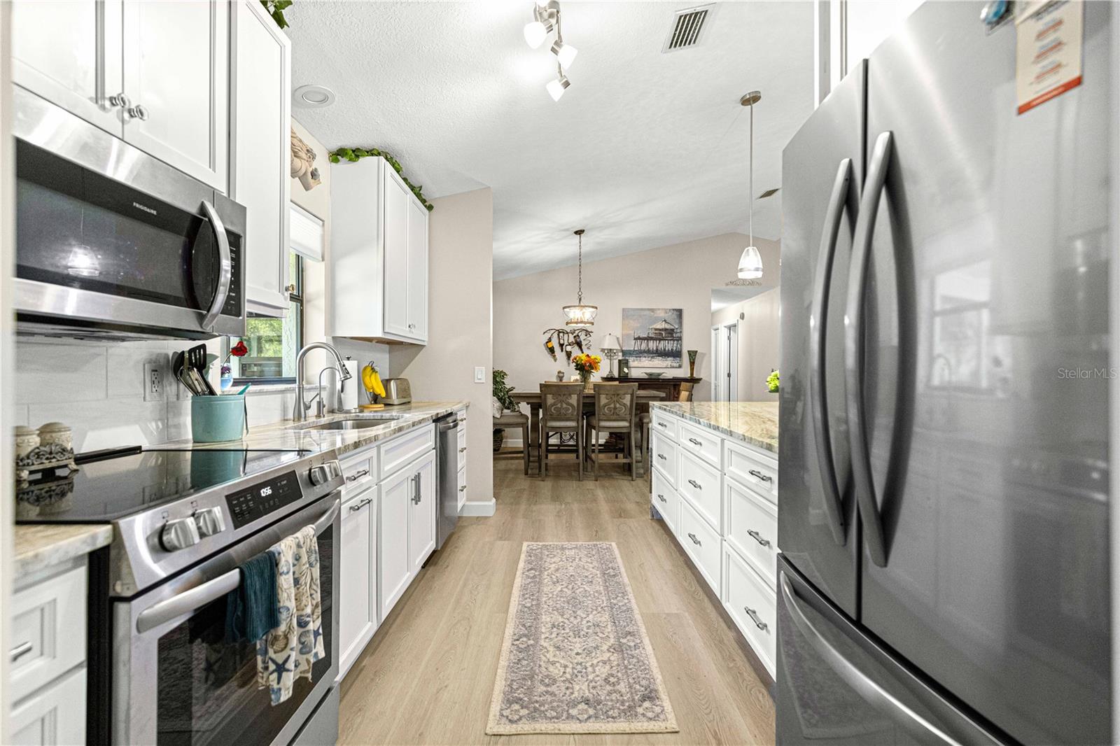 Image 8 of 53 For 1155 Bismark Street