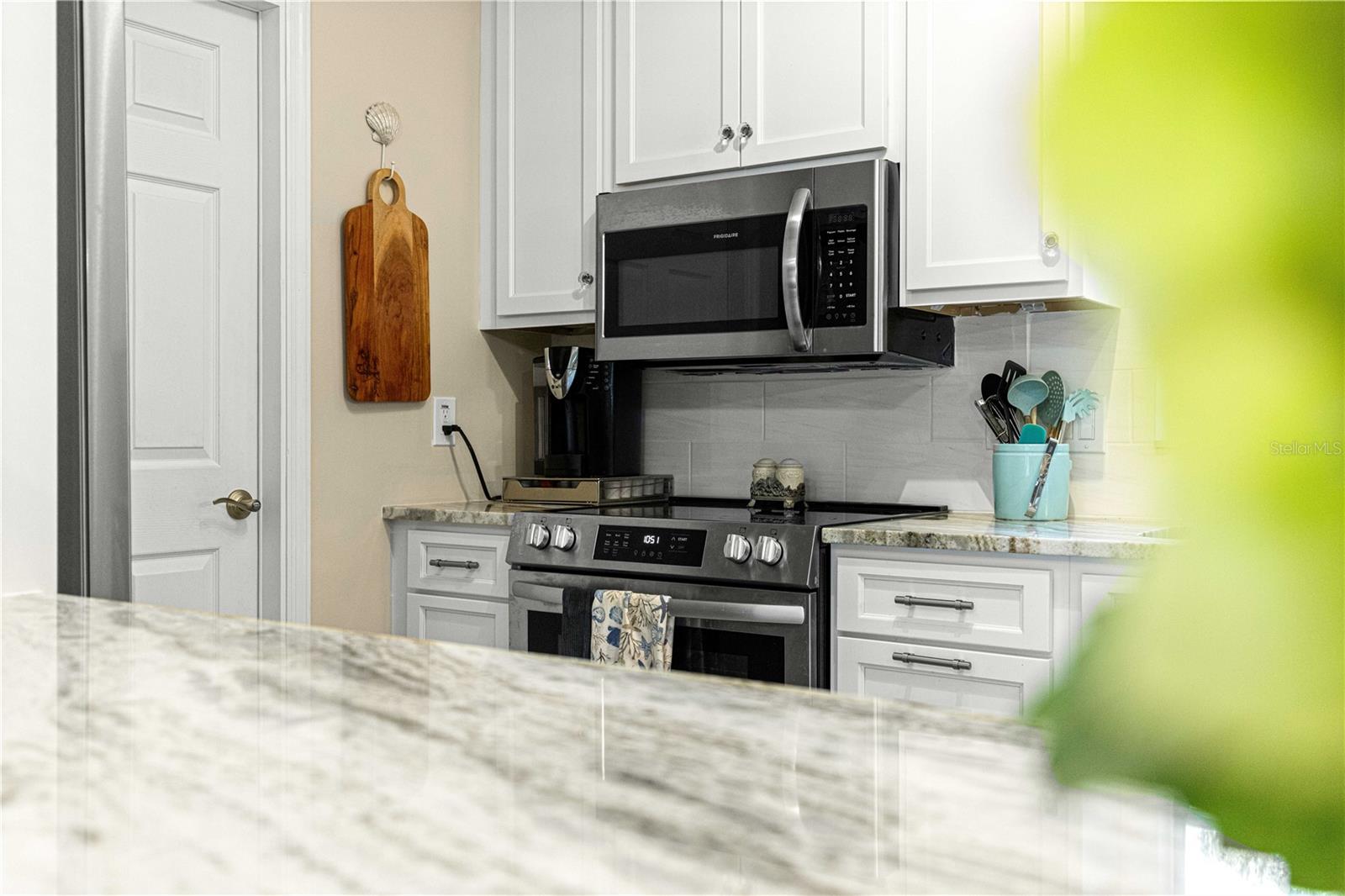 Image 9 of 53 For 1155 Bismark Street