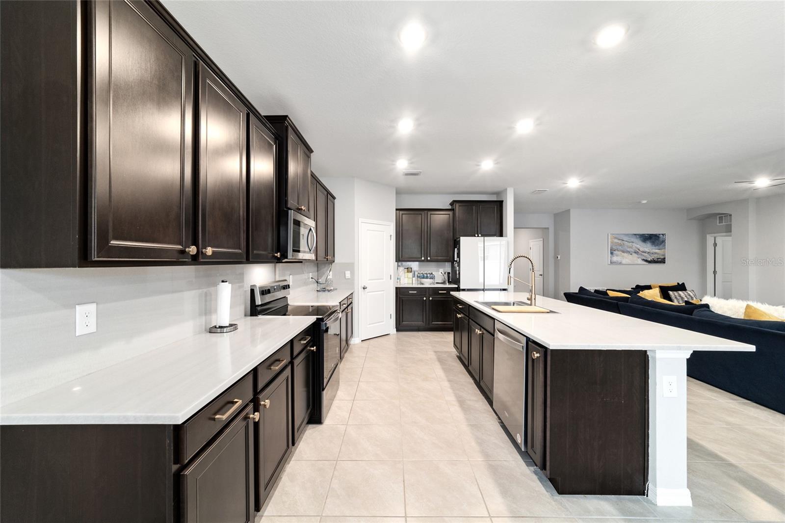 Image 11 of 42 For 5759 80th Lane