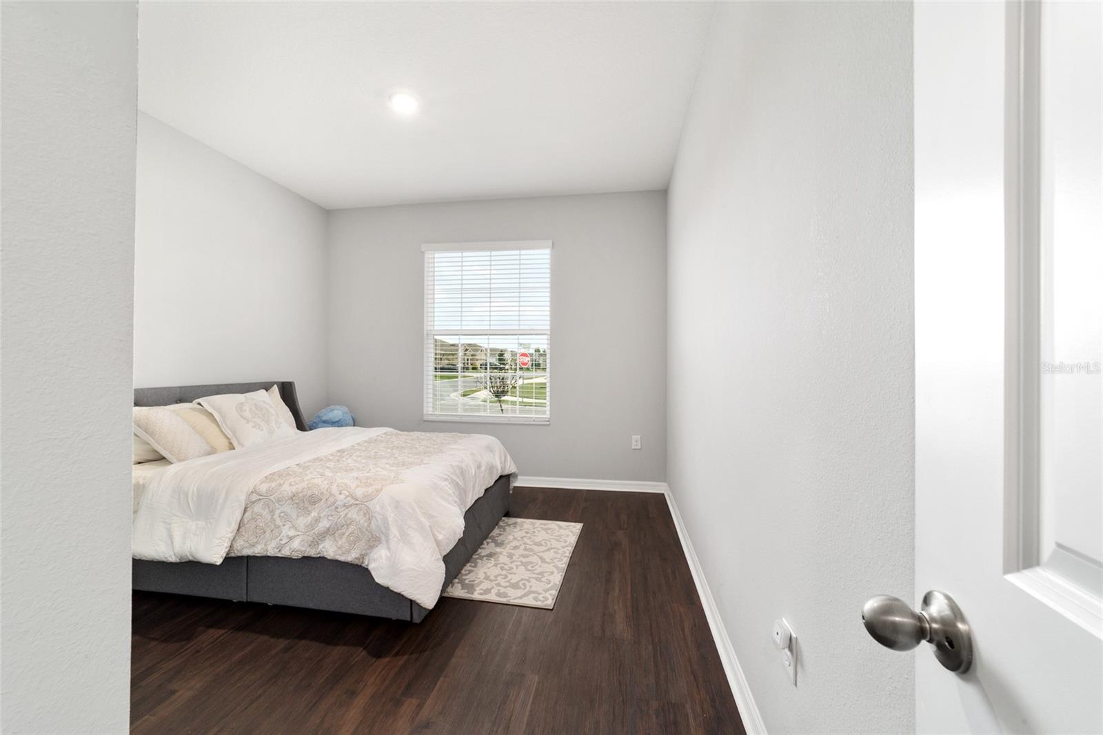 Image 29 of 42 For 5759 80th Lane