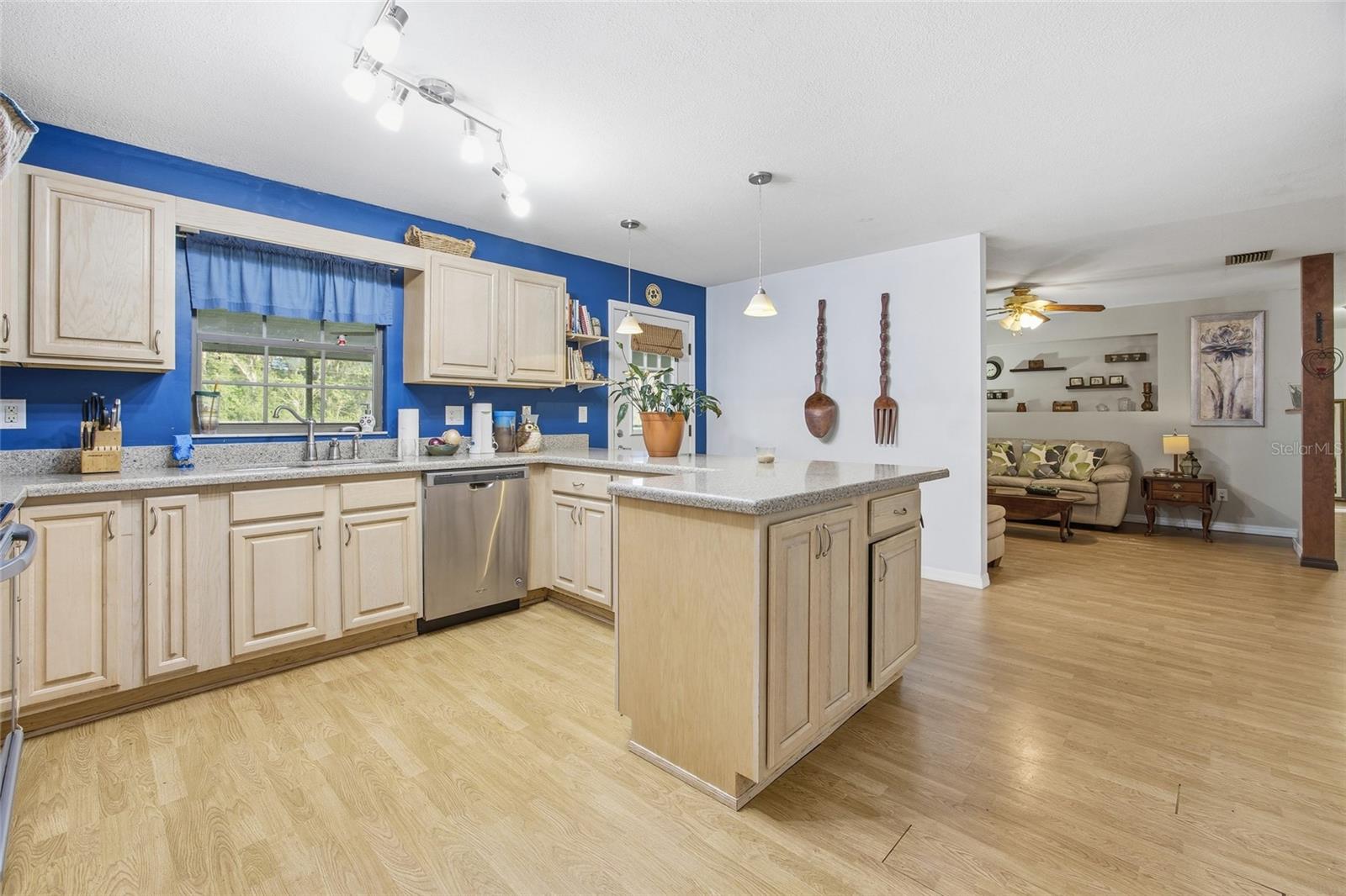 Image 12 of 35 For 1741 43rd Terrace