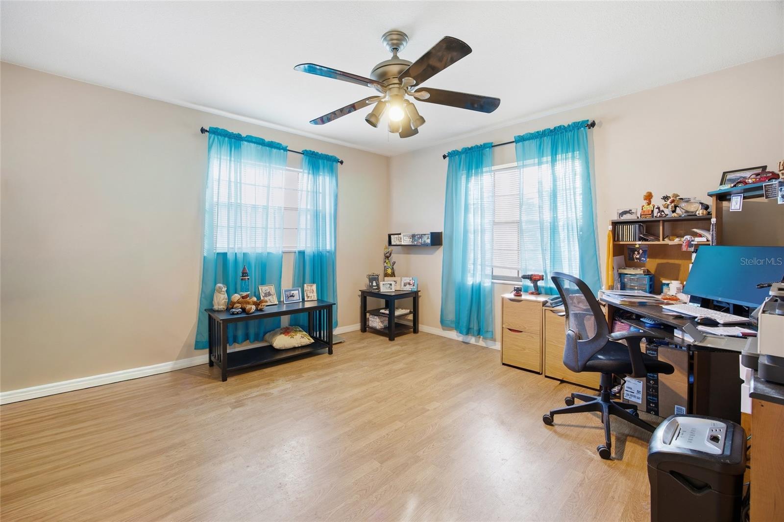 Image 16 of 35 For 1741 43rd Terrace