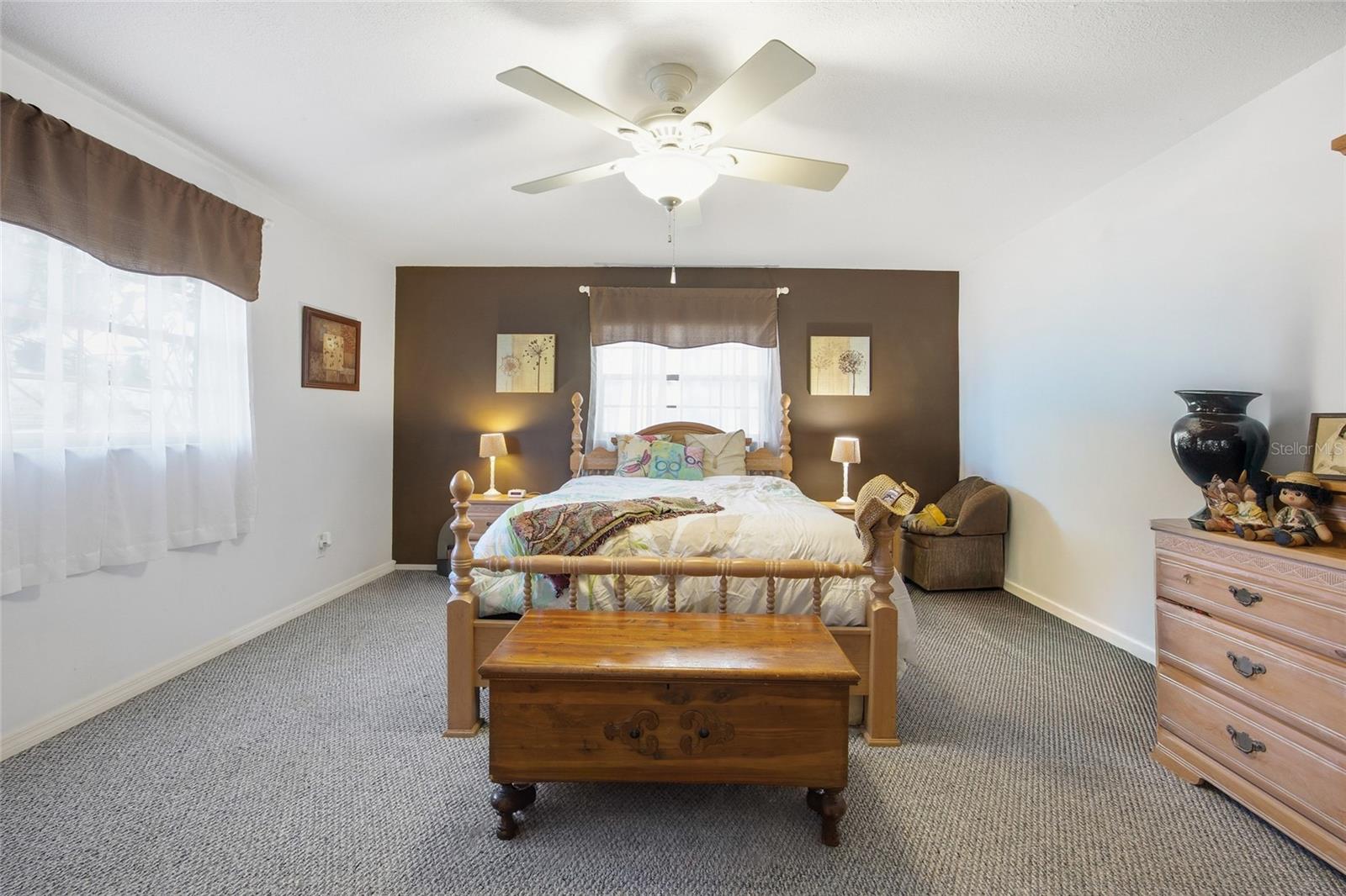 Image 20 of 35 For 1741 43rd Terrace