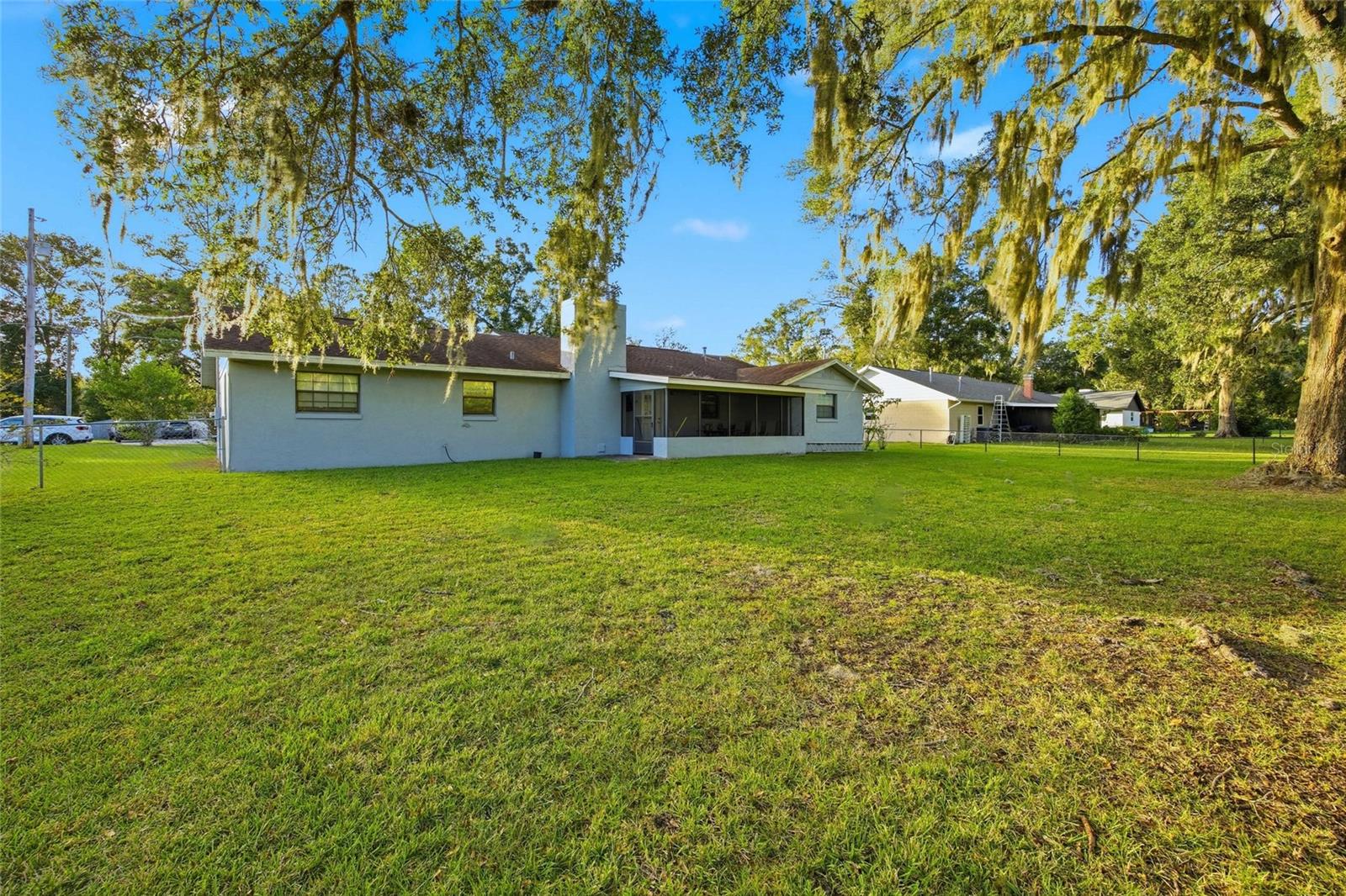 Image 27 of 35 For 1741 43rd Terrace